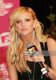 Artist Ashlee Simpson